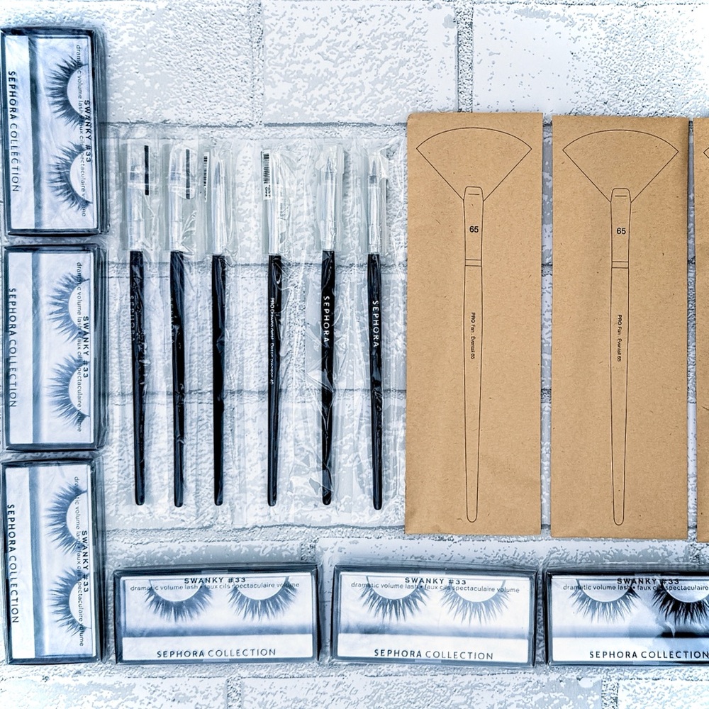 Sephora Makeup Brushes and False Lashes Set - Black and Brown